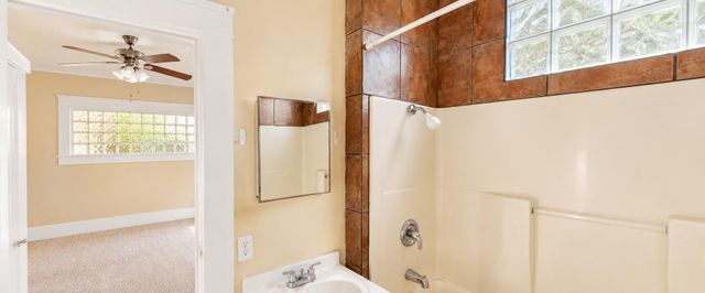 1006 W 22nd ST, Austin, TX 78705