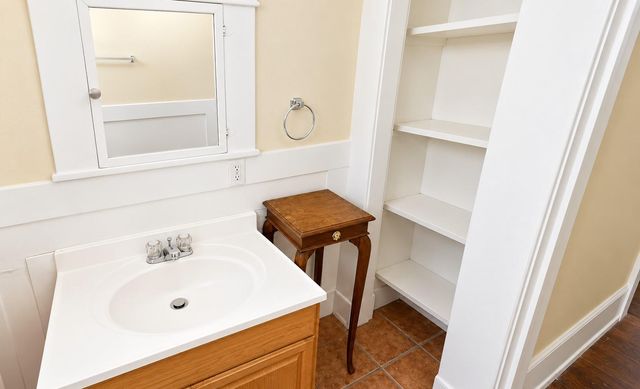 1006 W 22nd ST, Austin, TX 78705