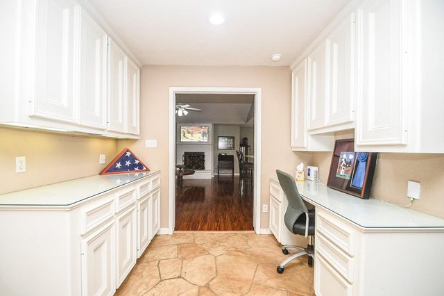 13819 Ivymount Drive, Sugar Land, TX 77498