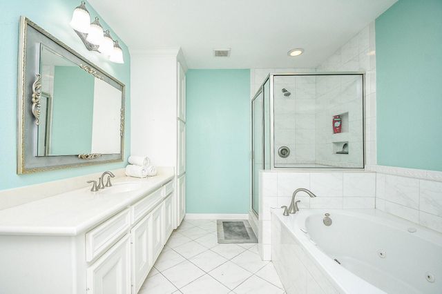 13819 Ivymount Drive, Sugar Land, TX 77498