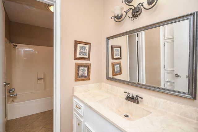 13819 Ivymount Drive, Sugar Land, TX 77498