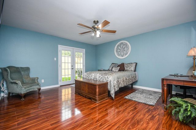 13819 Ivymount Drive, Sugar Land, TX 77498