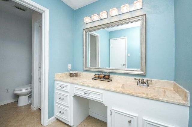 13819 Ivymount Drive, Sugar Land, TX 77498