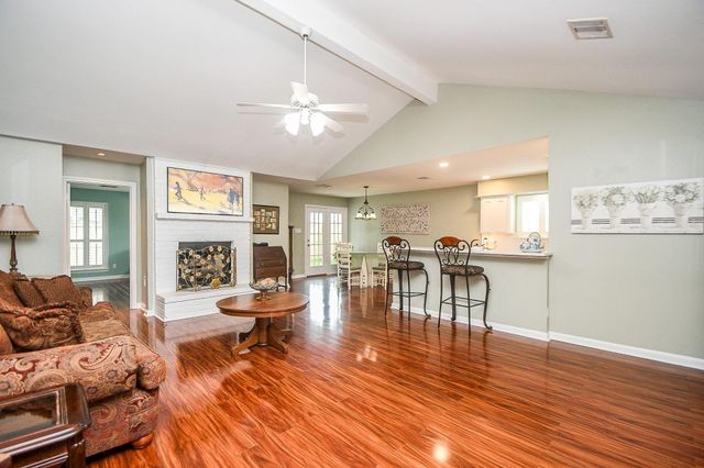 13819 Ivymount Drive, Sugar Land, TX 77498