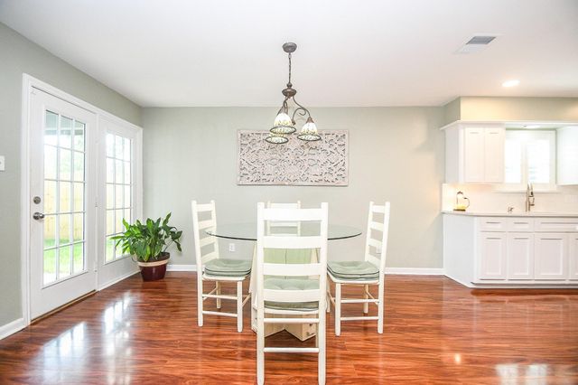 13819 Ivymount Drive, Sugar Land, TX 77498