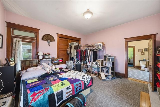 502 SW Clinton Street, Oak Grove, MO 64075