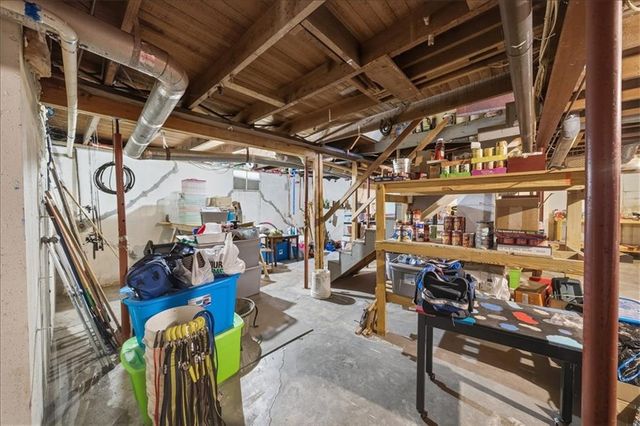 502 SW Clinton Street, Oak Grove, MO 64075