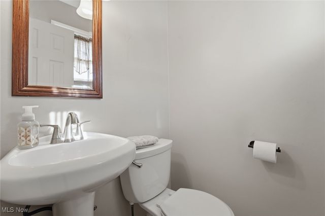 8496 Grenway Drive, Mentor, OH 44060