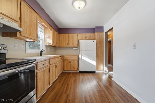 8496 Grenway Drive, Mentor, OH 44060