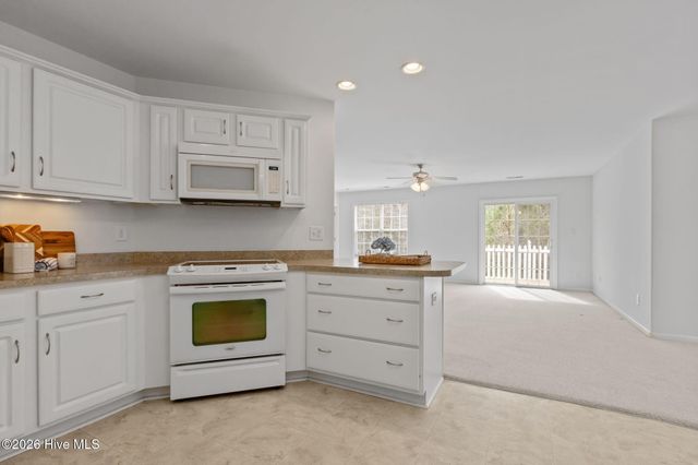 906 Meadowbrook S Unit 906, Swansboro, NC 28584