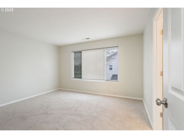 5016 Ne CANDLEWOOD Pl, Hillsboro, OR 97124