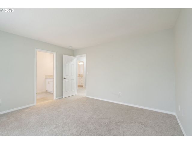 5016 Ne CANDLEWOOD Pl, Hillsboro, OR 97124