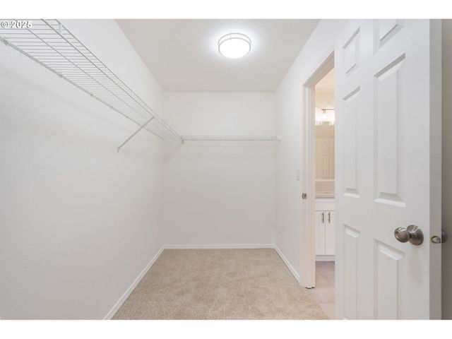 5016 Ne CANDLEWOOD Pl, Hillsboro, OR 97124