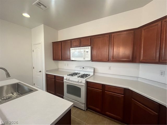 1080 Aspen Cliff Drive, Henderson, NV 89011
