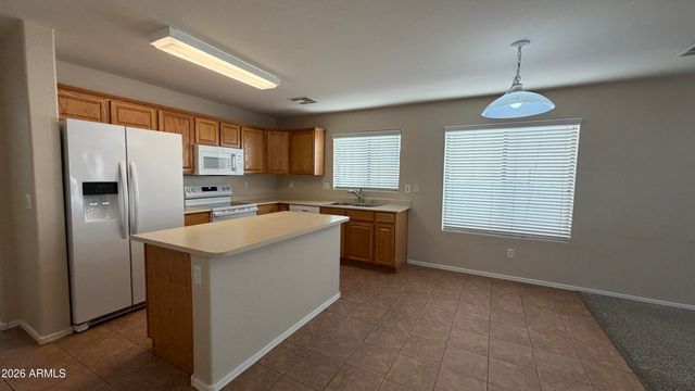 3905 E CLOUDBURST Drive, Gilbert, AZ 85297
