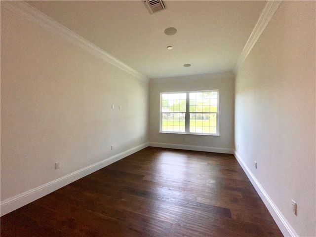 4605 Saint James Avenue, Vero Beach, FL 32967