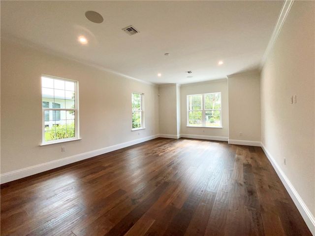 4605 Saint James Avenue, Vero Beach, FL 32967