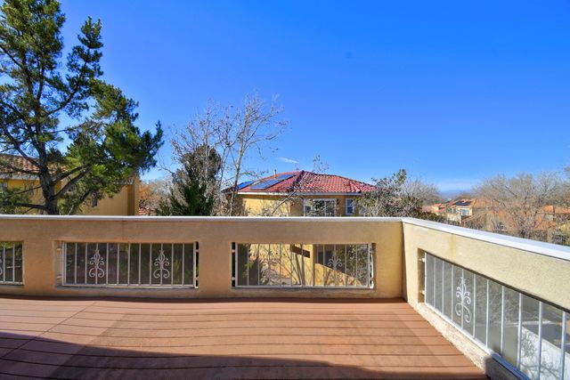 1247 Monte Verde Drive NE, Albuquerque, NM 87112