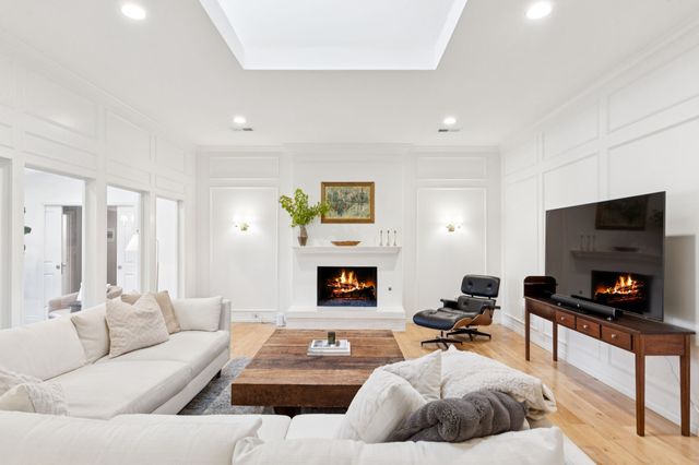 5723 Twin Brooks Drive, Dallas, TX 75252