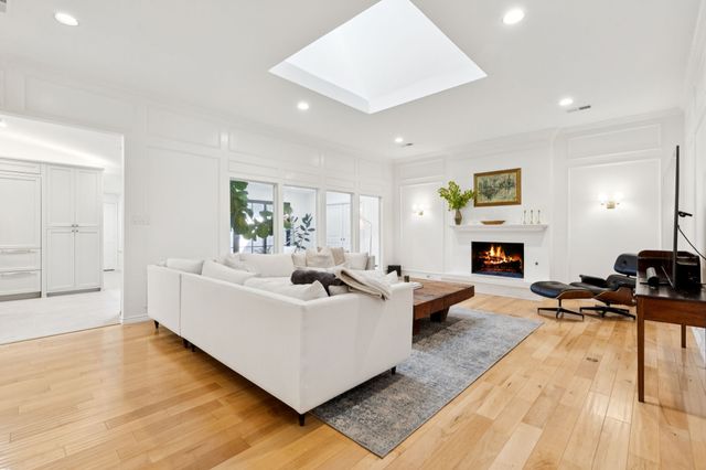 5723 Twin Brooks Drive, Dallas, TX 75252