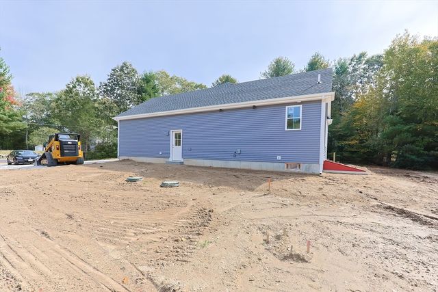99 Maple Street, Douglas, MA 01516
