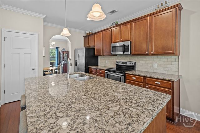 498 Waverly Lane, Richmond Hill, GA 31324