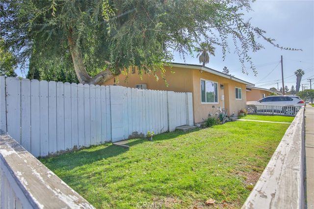 333 335,337 E La Veta, Orange, CA 92866