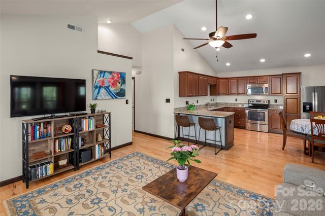 190 Joyner Avenue, Asheville, NC 28806