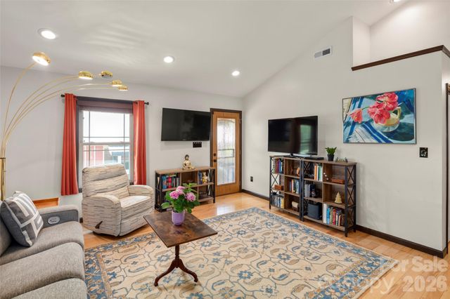 190 Joyner Avenue, Asheville, NC 28806