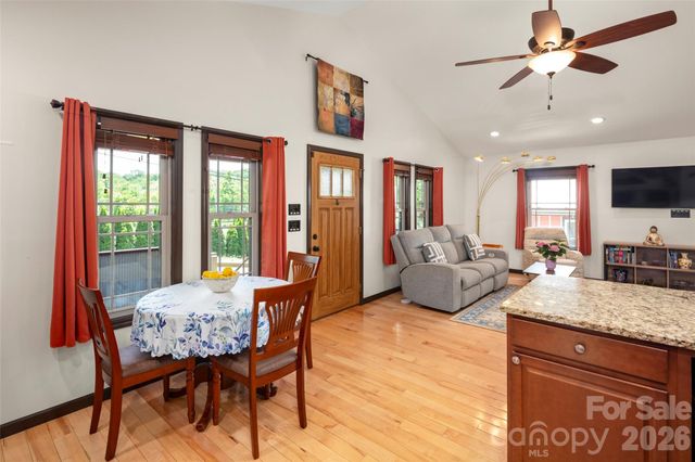 190 Joyner Avenue, Asheville, NC 28806