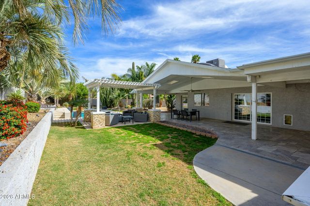 6608 E BEVERLY Lane, Scottsdale, AZ 85254