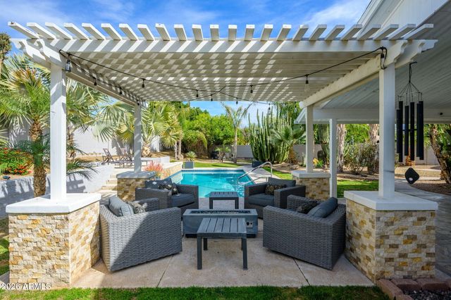 6608 E BEVERLY Lane, Scottsdale, AZ 85254