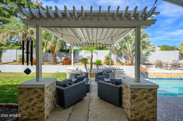 6608 E BEVERLY Lane, Scottsdale, AZ 85254