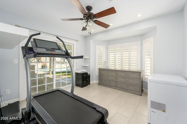 6608 E BEVERLY Lane, Scottsdale, AZ 85254