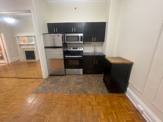 21 Beacon St 4Q, Boston, MA 02108