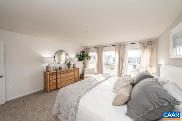 86 LOOKOVER TER, Stuarts Draft, VA 24477