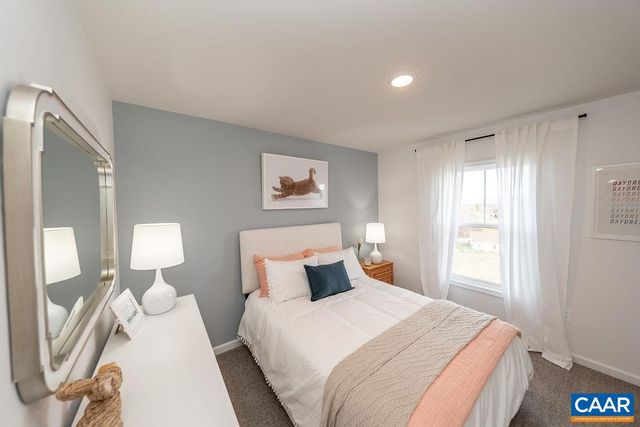 86 LOOKOVER TER, Stuarts Draft, VA 24477