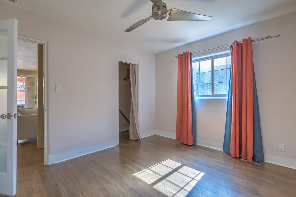 Image 41 of property listing at 812 Vassar Drive SE, Albuquerque, NM 87106