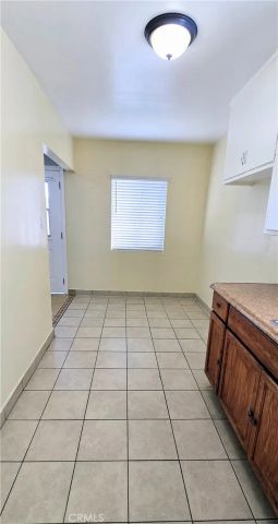 1342 E 77th Place, Los Angeles, CA 90001