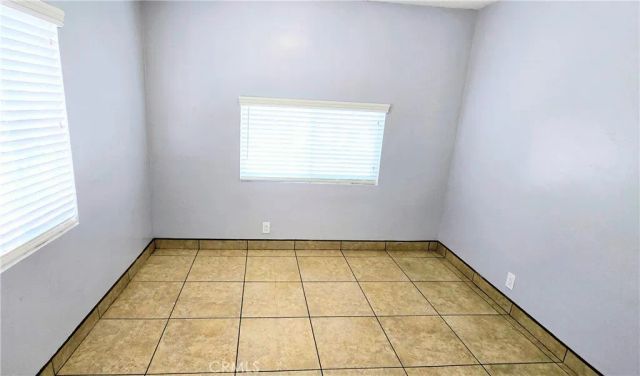 1342 E 77th Place, Los Angeles, CA 90001