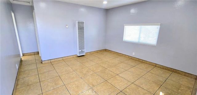 1342 E 77th Place, Los Angeles, CA 90001