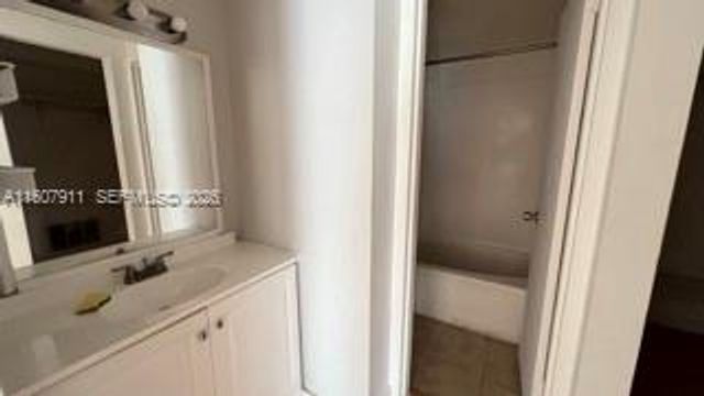 2350 NE 135th Street 212, North Miami, FL 33181