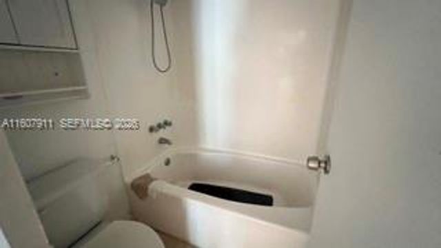 2350 NE 135th Street 212, North Miami, FL 33181
