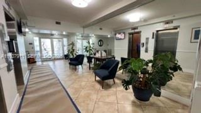 2350 NE 135th Street 212, North Miami, FL 33181