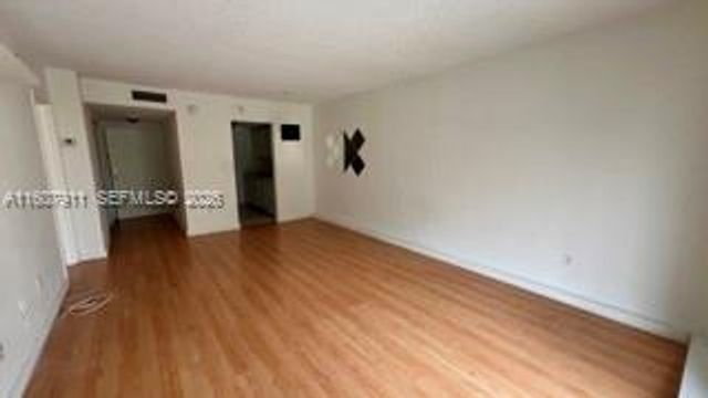 2350 NE 135th Street 212, North Miami, FL 33181