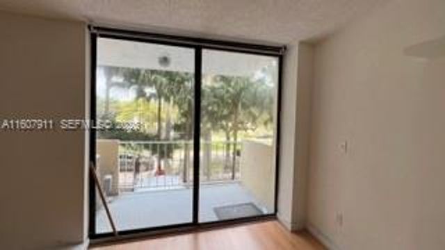 2350 NE 135th Street 212, North Miami, FL 33181