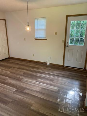 8419 Carrol Avenue, Cincinnati, OH 45231