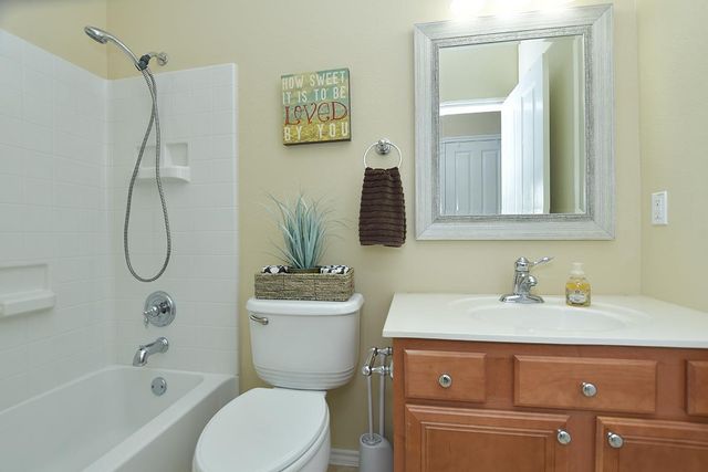 256 Monument Hill TRL, Georgetown, TX 78633