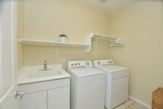 256 Monument Hill TRL, Georgetown, TX 78633