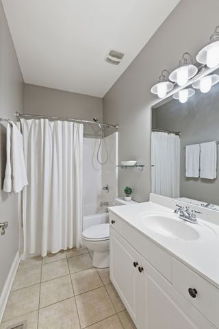 2017 Callaway Park Pl, Thompsons Station, TN 37179